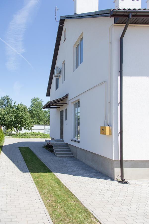 Guest House Аirport Brest Exterior photo